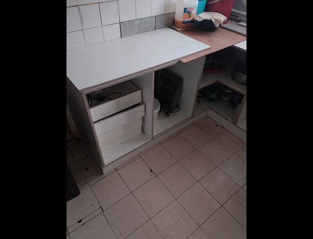 2 BEDROOM APARTMENT FOR SALE IN SUNNYSIDE